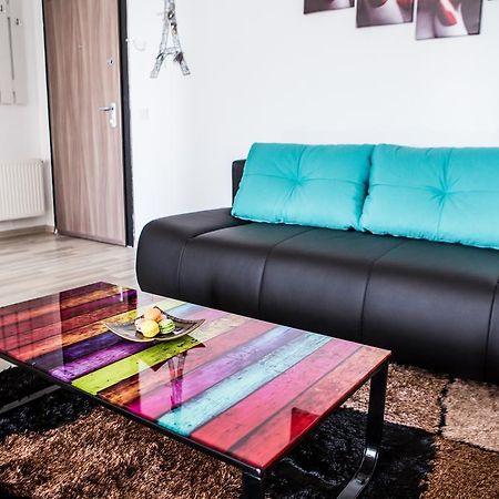 Oasis By The Sea - Summerland Apartment Mamaia Ngoại thất bức ảnh