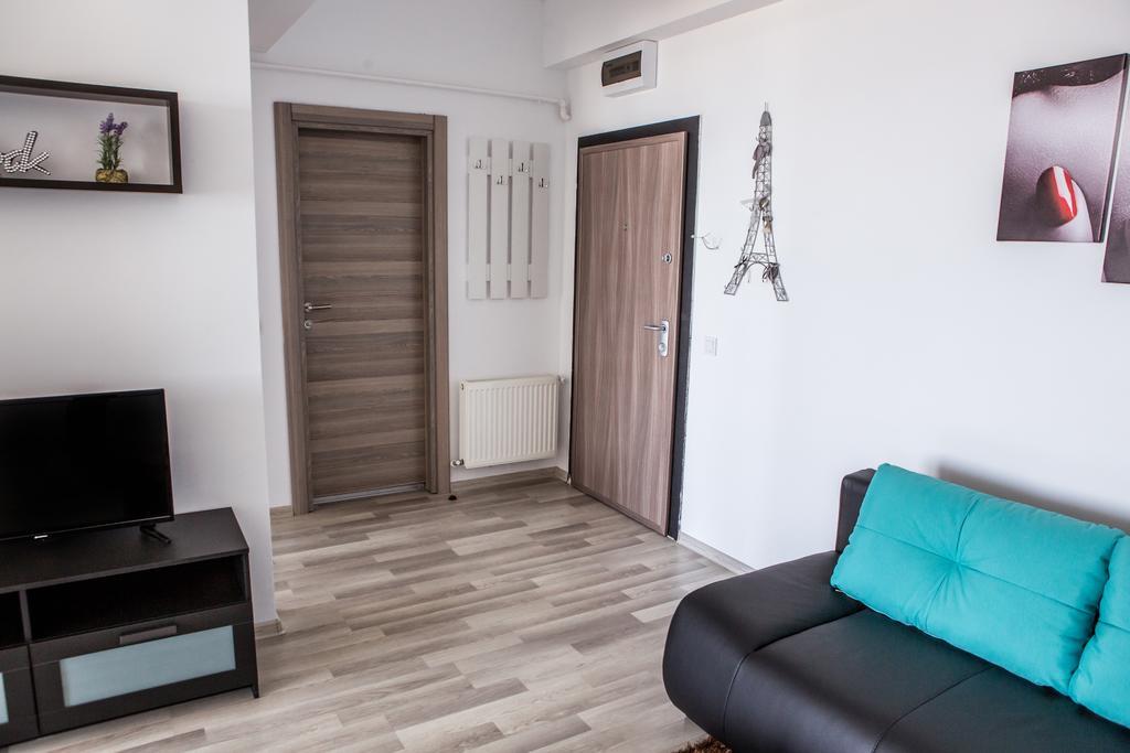 Oasis By The Sea - Summerland Apartment Mamaia Ngoại thất bức ảnh