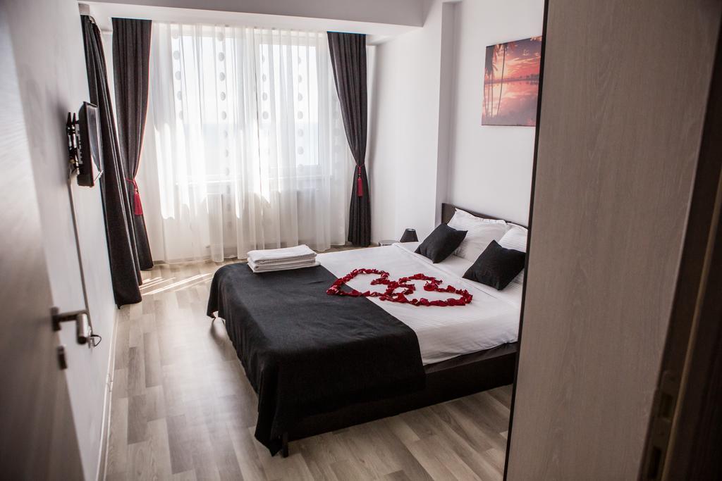 Oasis By The Sea - Summerland Apartment Mamaia Ngoại thất bức ảnh