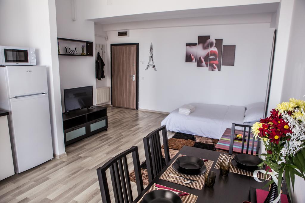 Oasis By The Sea - Summerland Apartment Mamaia Ngoại thất bức ảnh